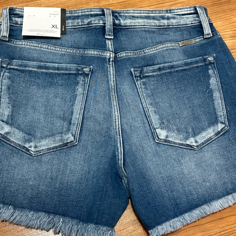 KanCan Blue Jean Shorts Women’s XL high rise button fly distressed frayed hem - Picture 8 of 15